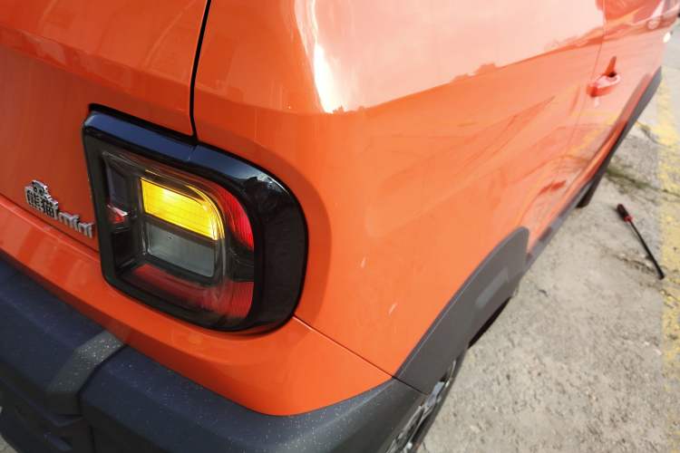 Used Geely Galaxy Panda 2025 210km Panda Rider Right Rear Taillight