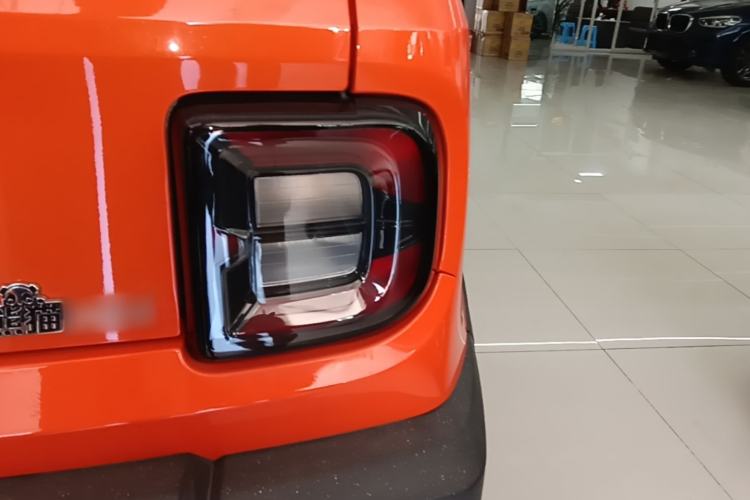 Used Geely Galaxy Panda 2025 210km Panda Rider Right Rear Taillight