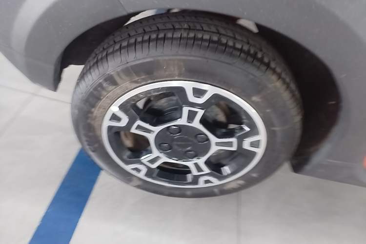 Used Geely Galaxy Panda 2025 210km Panda Rider Right Rear Wheel Hub