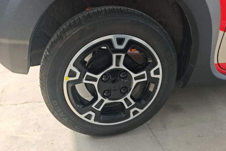 Used Geely Galaxy Panda 2025 210km Panda Rider Right Rear Wheel Hub