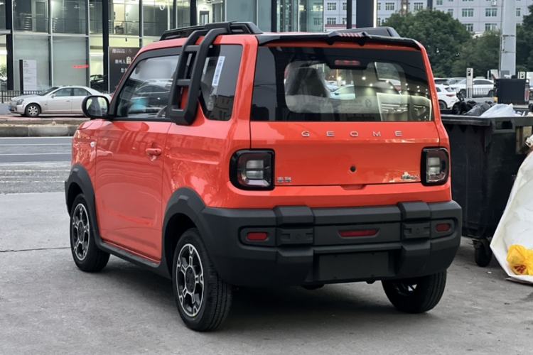Used Geely Galaxy Panda 2025 210km Panda Rider Roof