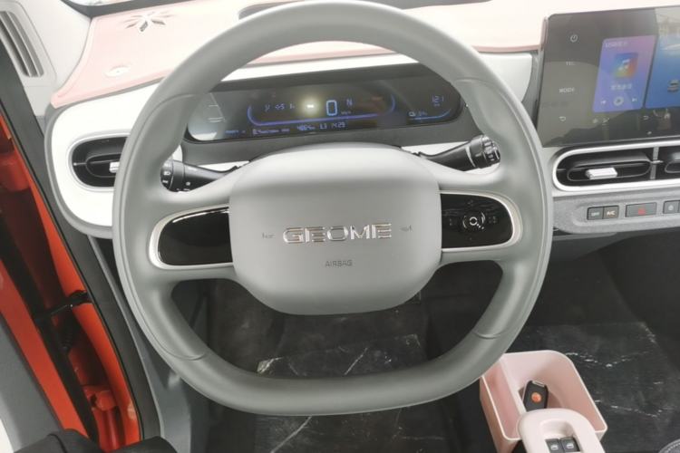 Used Geely Galaxy Panda 2025 210km Panda Rider Steering Wheel