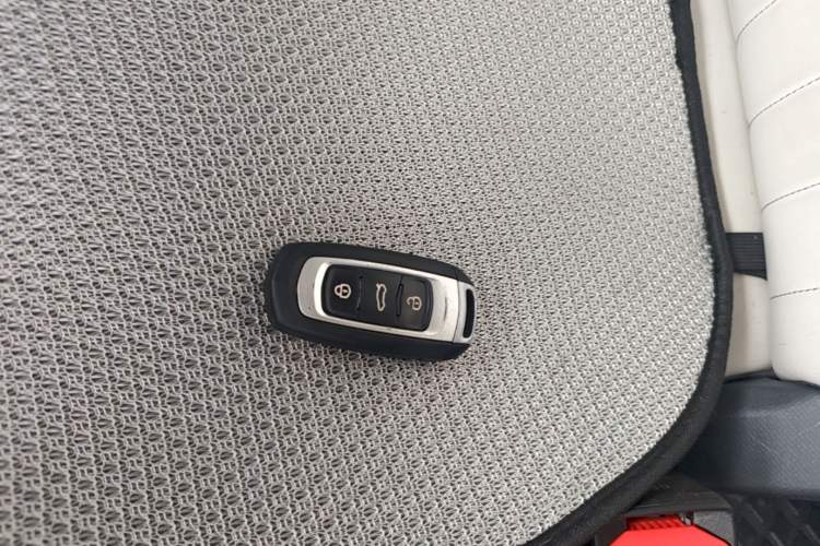 Used Geely Galaxy Panda 2025 210km Panda Rider Vehicle Key