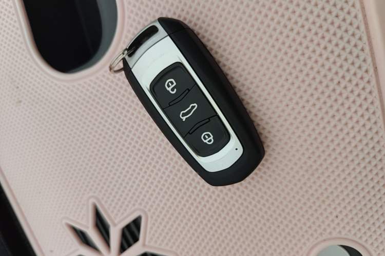 Used Geely Galaxy Panda 2025 210km Panda Rider Vehicle Key