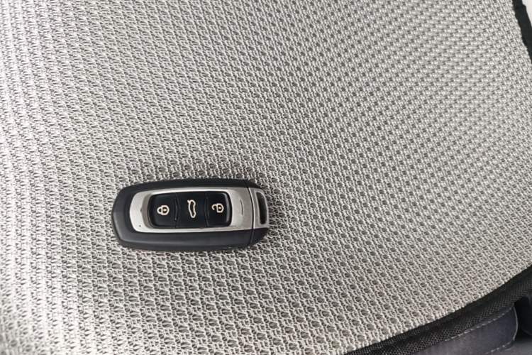 Used Geely Galaxy Panda 2025 210km Panda Rider Vehicle Key
