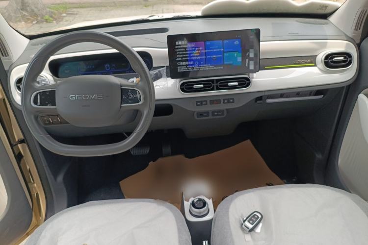 Used Geely Galaxy Panda 2025 210 km – Yuanqi Bear Center Console