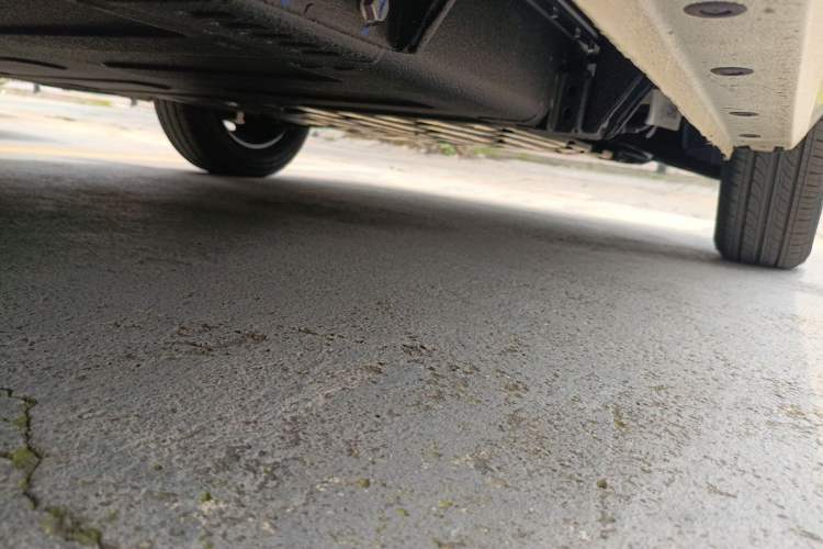 Used Geely Galaxy Panda 2025 210 km – Yuanqi Bear Chassis Front Right