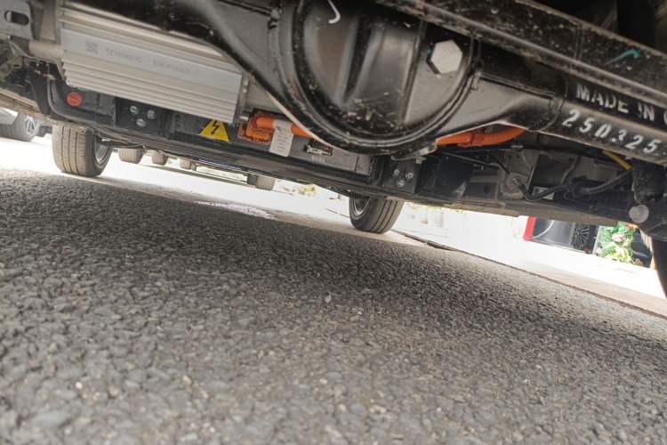 Used Geely Galaxy Panda 2025 210km Panda Rider Chassis Rear
