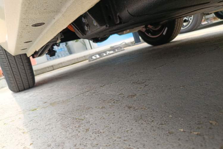 Used Geely Galaxy Panda 2025 210 km – Yuanqi Bear Chassis Rear Right