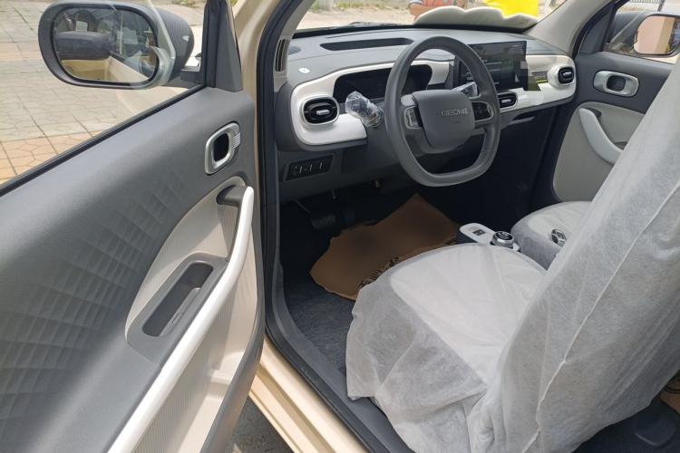 Used Geely Galaxy Panda 2025 210 km – Yuanqi Bear Driver Seat