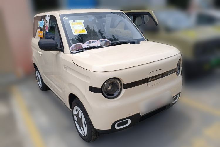 Used Geely Galaxy Panda 2025 210 km – Yuanqi Bear Front Right 45 Deg