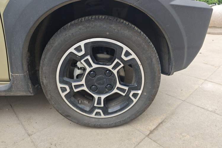 Used Geely Galaxy Panda 2025 210km Panda Rider Right Front Wheel Hub