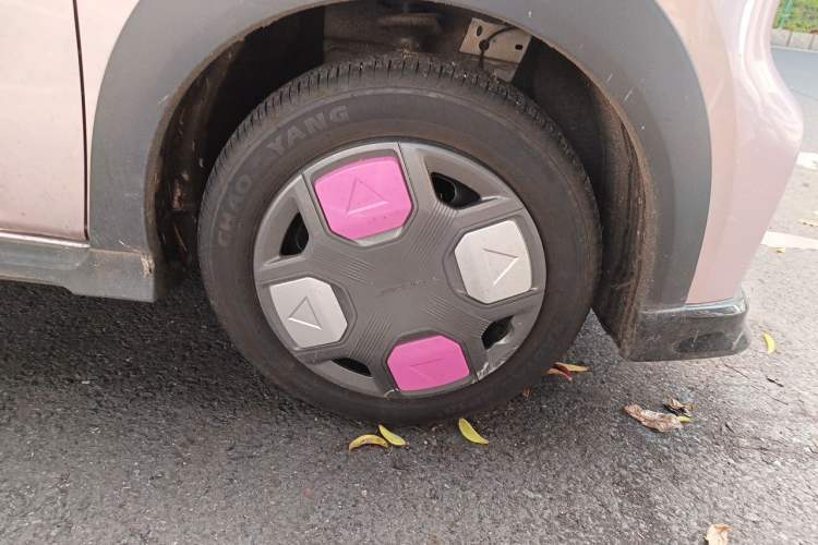 Used Geely Galaxy Panda 2025 210km Panda Kart Right Front Wheel Hub