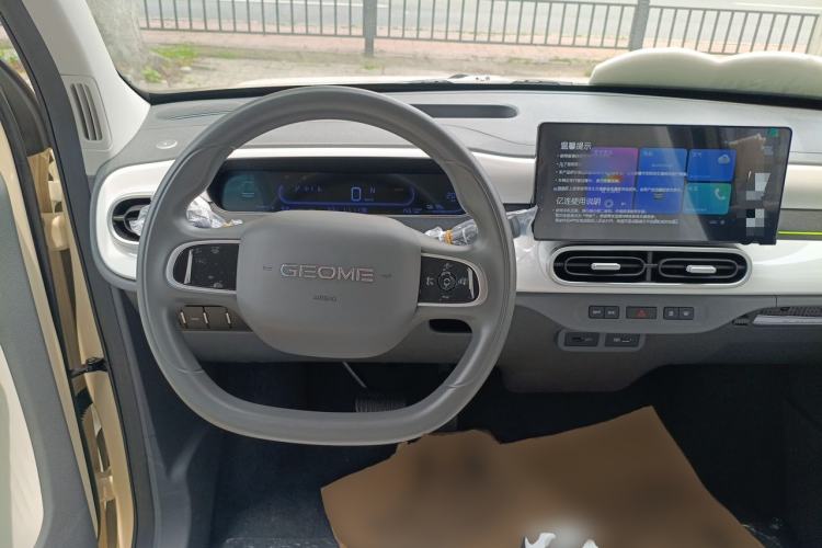 Used Geely Galaxy Panda 2025 210 km – Yuanqi Bear Steering Wheel
