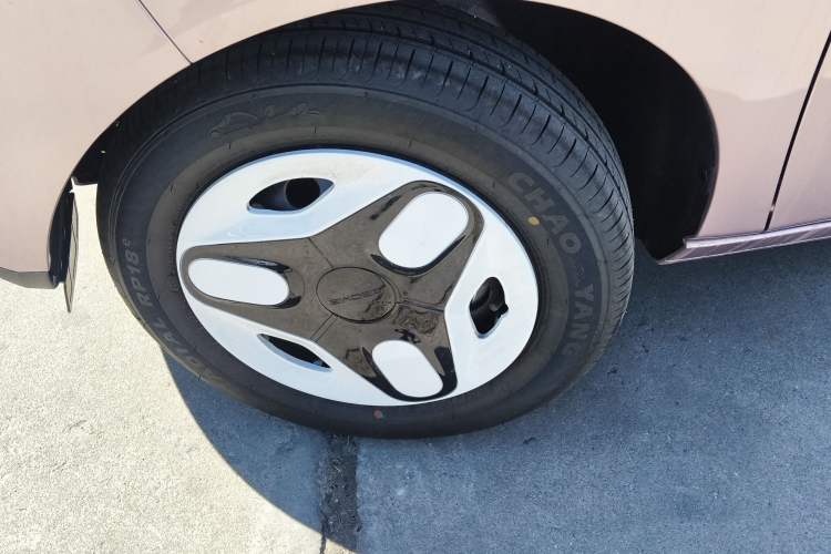 Used Geely Galaxy Panda  Exterior 4