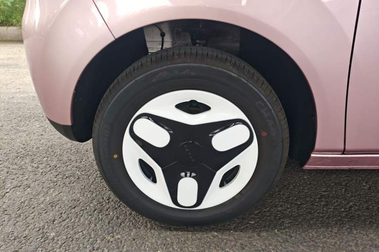 Used Geely Galaxy Panda 2025 210 km – Yuanqi Bear Exterior 7