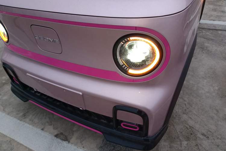 Used Geely Galaxy Panda 2025 210km Panda Kart Left Front Headlight