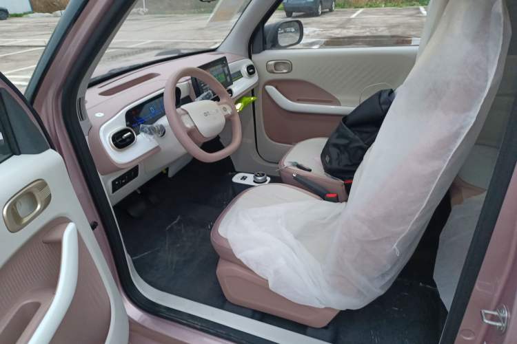 Used Geely Galaxy Panda 2025 210km Panda Kart Left Front Seat