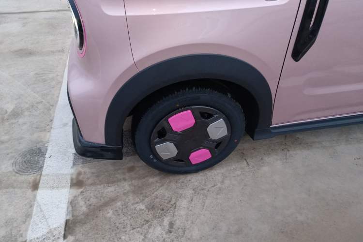 Used Geely Galaxy Panda 2025 210km Panda Kart Left Front Wheel Hub