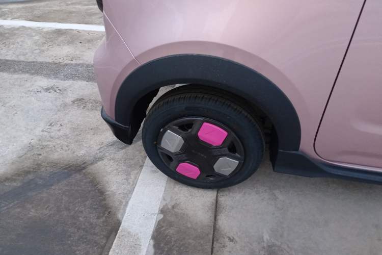 Used Geely Galaxy Panda 2025 210km Panda Kart Right Rear Wheel Hub