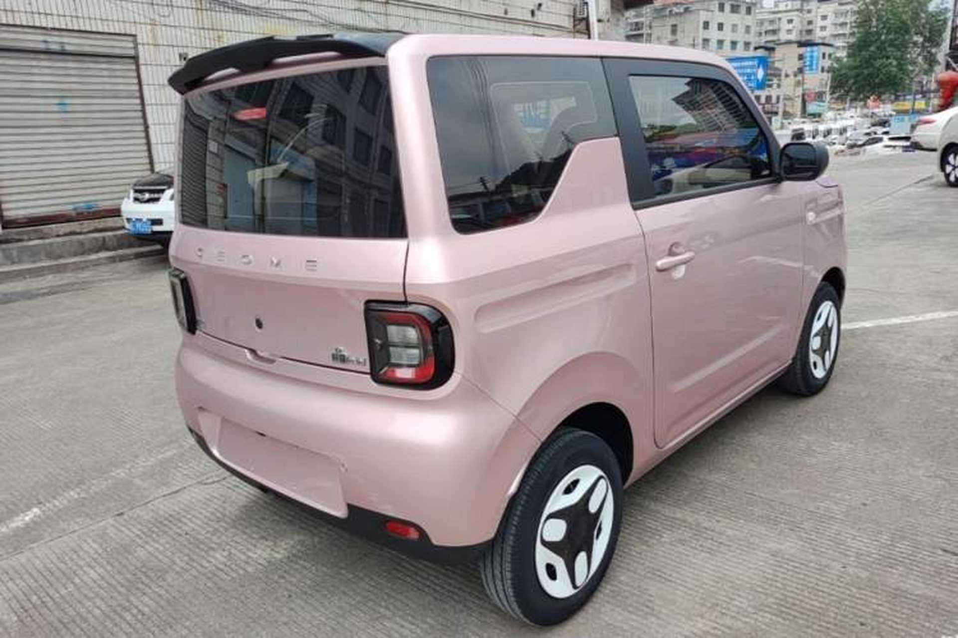 Used Geely Galaxy Panda 2025 210 km – Yuanqi Bear Rear Right 45 Deg