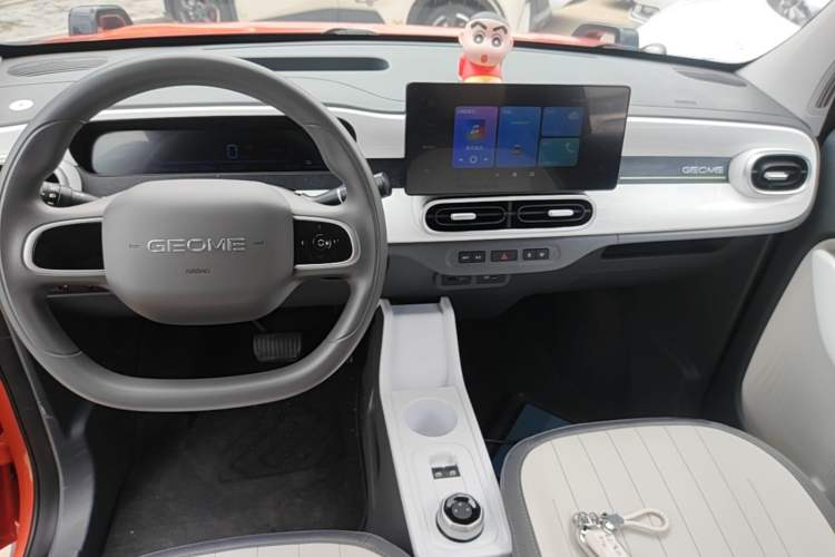 Used Geely Galaxy Panda 2025 210km Panda Rider Audio And AC Panel