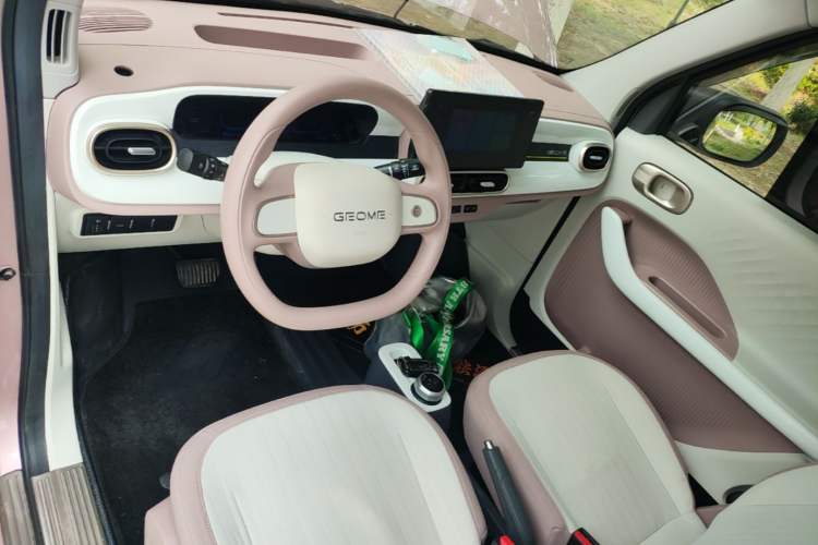 Used Geely Galaxy Panda 2025 210 km – Yuanqi Bear Center Console