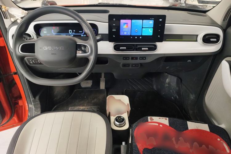 Used Geely Galaxy Panda 2025 210km Panda Rider Center Console