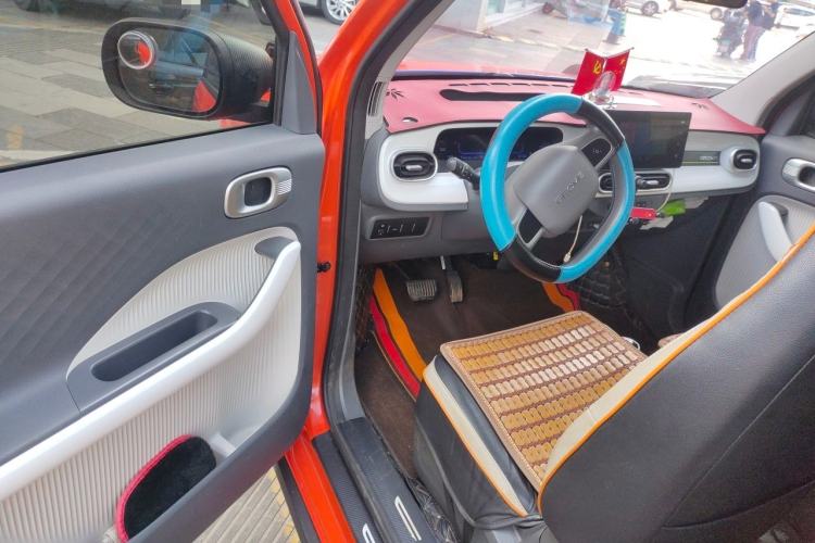 Used Geely Galaxy Panda 2025 210km Panda Rider Driver Seat