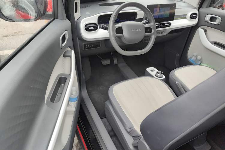 Used Geely Galaxy Panda 2025 210km Panda Kart Driver Seat