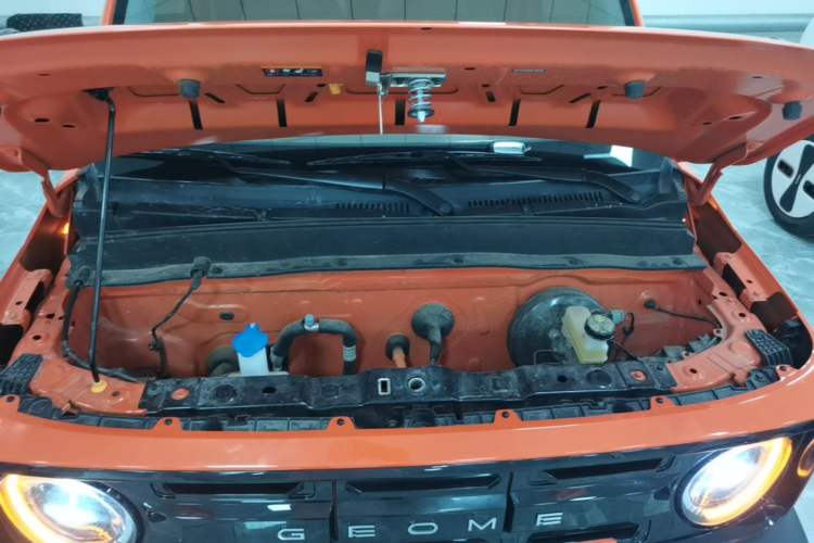 Used Geely Galaxy Panda 2025 210km Panda Rider Engine Bay