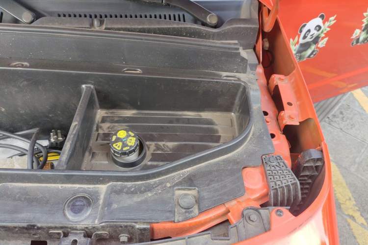 Used Geely Galaxy Panda 2025 210km Panda Rider Engine Bay Left