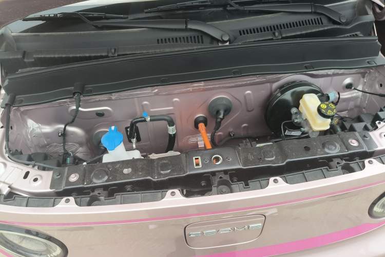 Used Geely Galaxy Panda 2025 210km Panda Kart Engine Bay