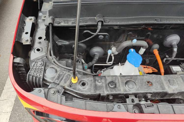 Used Geely Galaxy Panda 2025 210km Panda Kart Engine Bay Right