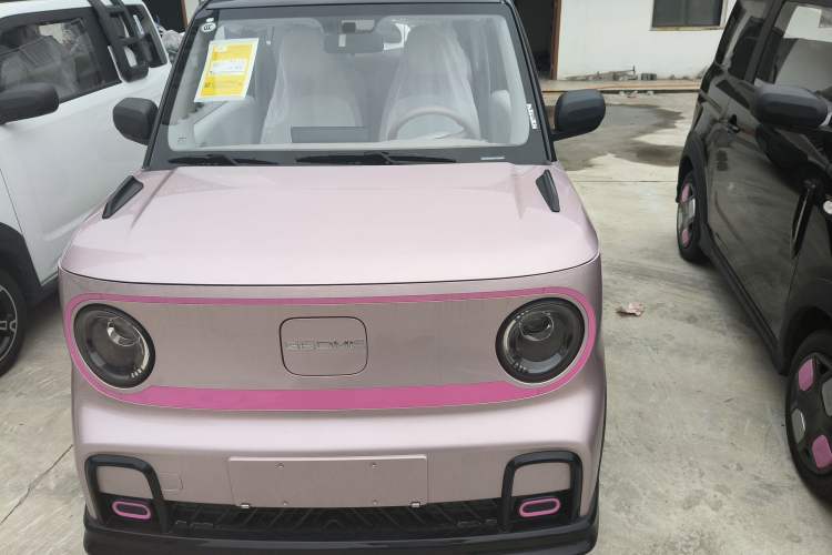 Used Geely Galaxy Panda 2025 210km Panda Kart Exterior 1
