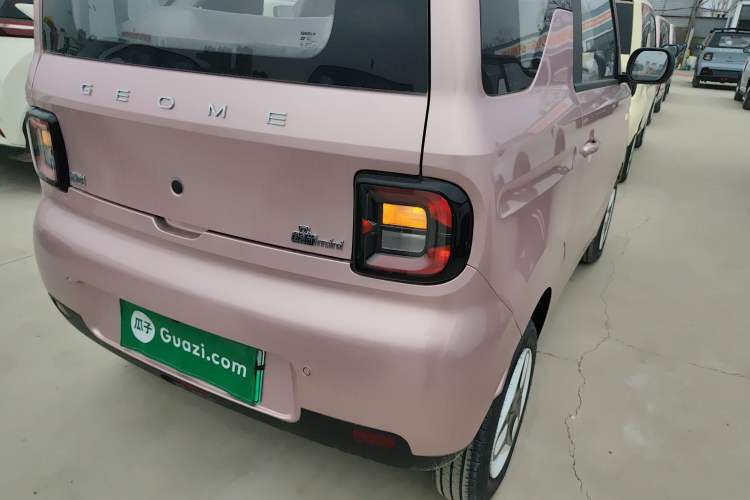 Used Geely Galaxy Panda 2025 210 km – Yuanqi Bear Exterior 3