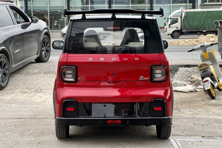 Used Geely Galaxy Panda 2025 Model 210km Panda Kart Piggy Hero Limited Edition Exterior 4