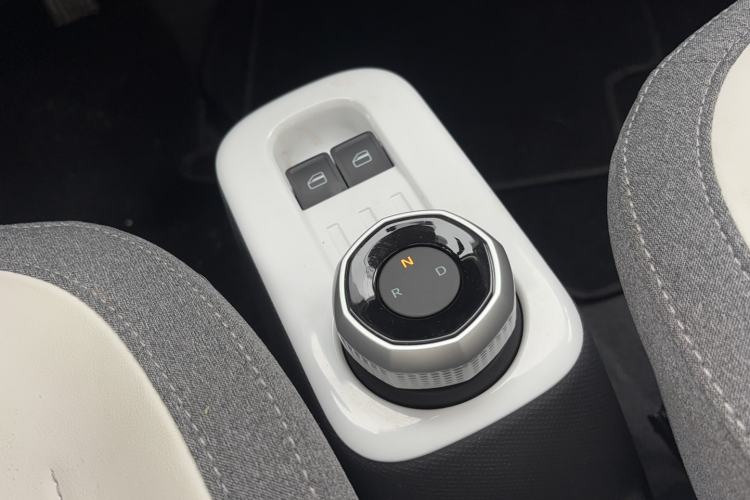 Used Geely Galaxy Panda 2025 210km Panda Rider Gear Lever