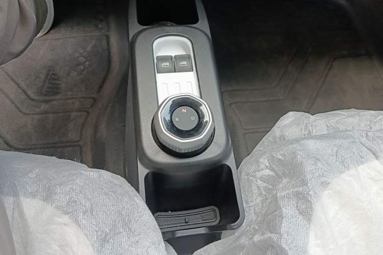 Used Geely Galaxy Panda 2025 210km Panda Rider Gear Lever