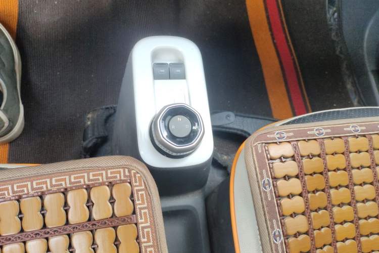 Used Geely Galaxy Panda 2025 210km Panda Rider Gear Lever
