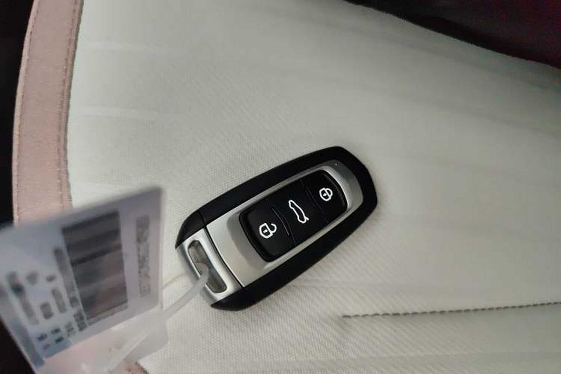 Used Geely Galaxy Panda 2025 210 km – Yuanqi Bear Interior 1