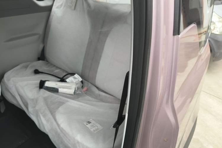 Used Geely Galaxy Panda 2025 210km Panda Kart Interior 1