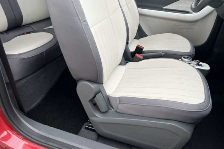 Used Geely Galaxy Panda 2025 Model 210km Panda Kart Piggy Hero Limited Edition Interior 10