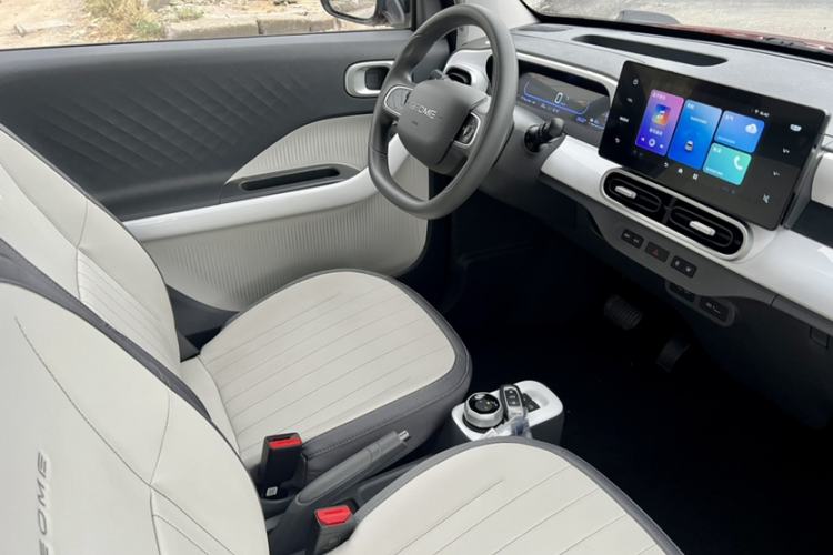 Used Geely Galaxy Panda 2025 Model 210km Panda Kart Piggy Hero Limited Edition Interior 2