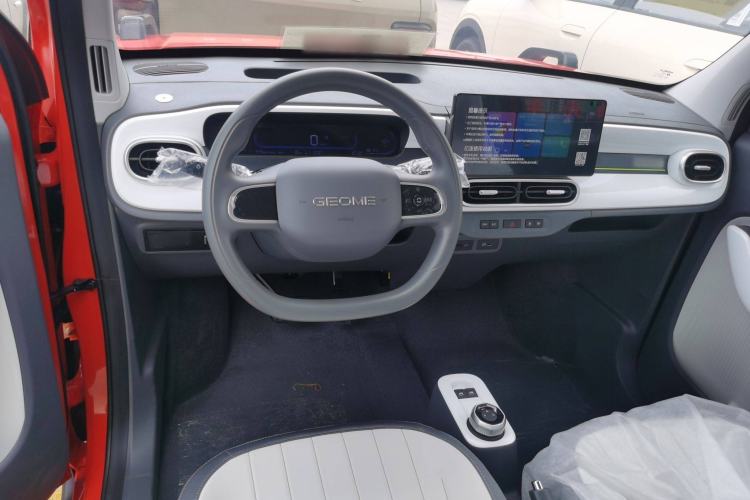 Used Geely Galaxy Panda 2025 210km Panda Rider Interior 3
