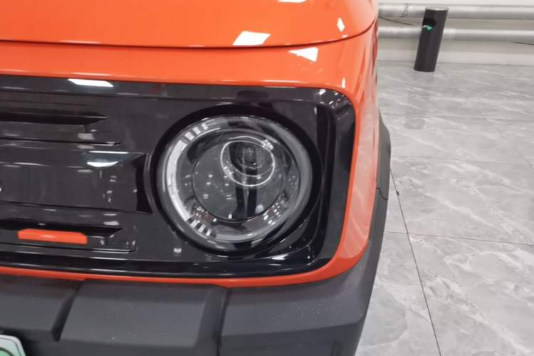 Used Geely Galaxy Panda 2025 210km Panda Rider Left Front Headlight