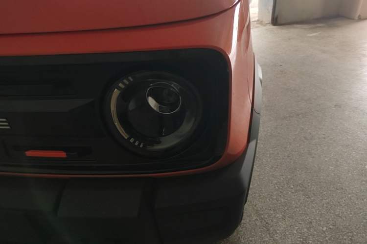 Used Geely Galaxy Panda 2025 210km Panda Rider Left Front Headlight