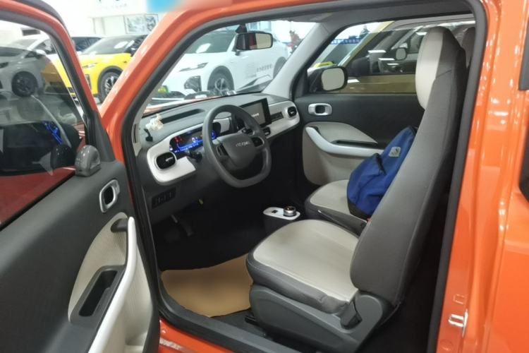 Used Geely Galaxy Panda 2025 210km Panda Rider Left Front Seat