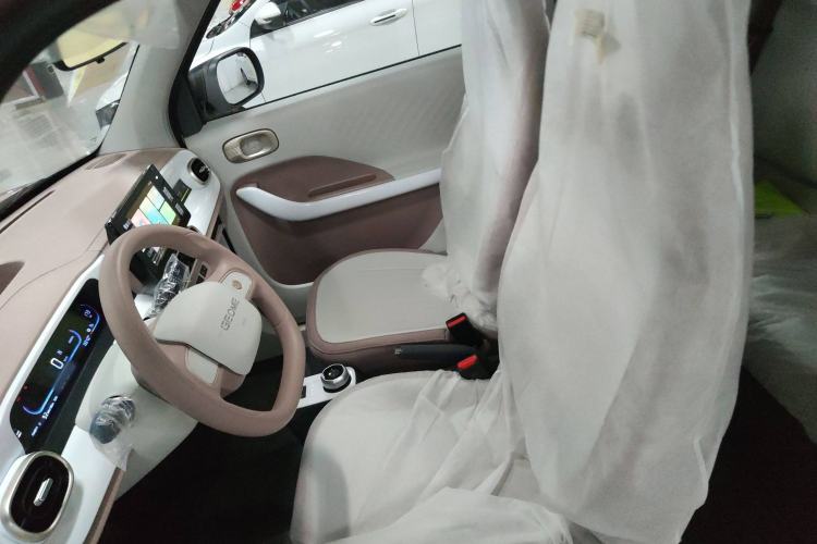 Used Geely Galaxy Panda 2025 210 km – Yuanqi Bear Left Front Seat