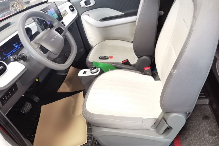 Used Geely Galaxy Panda 2025 210km Panda Rider Left Front Seat